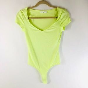 NWT Bodysuit Short Sleeve Ribbed Knit V Neck Neon Green/Yellow Size Medium